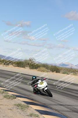 media/Nov-16-2025-Race Pace (Sun) [[8c5fa54630]]/Verified Riders/4-Turn 3 Inside (1050am)/